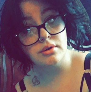 Meet your Posher, Lala